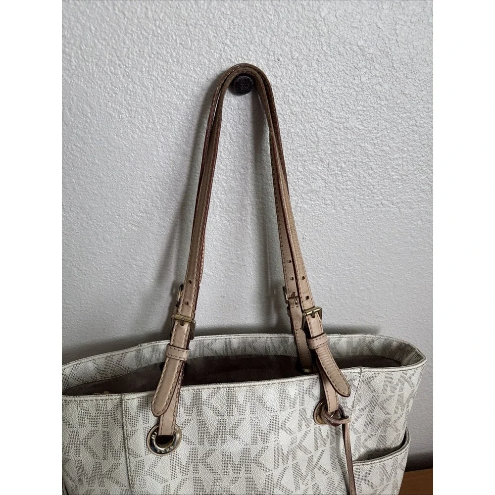 Michael Kors - Jet Set Signature - Vanilla Tote Bag